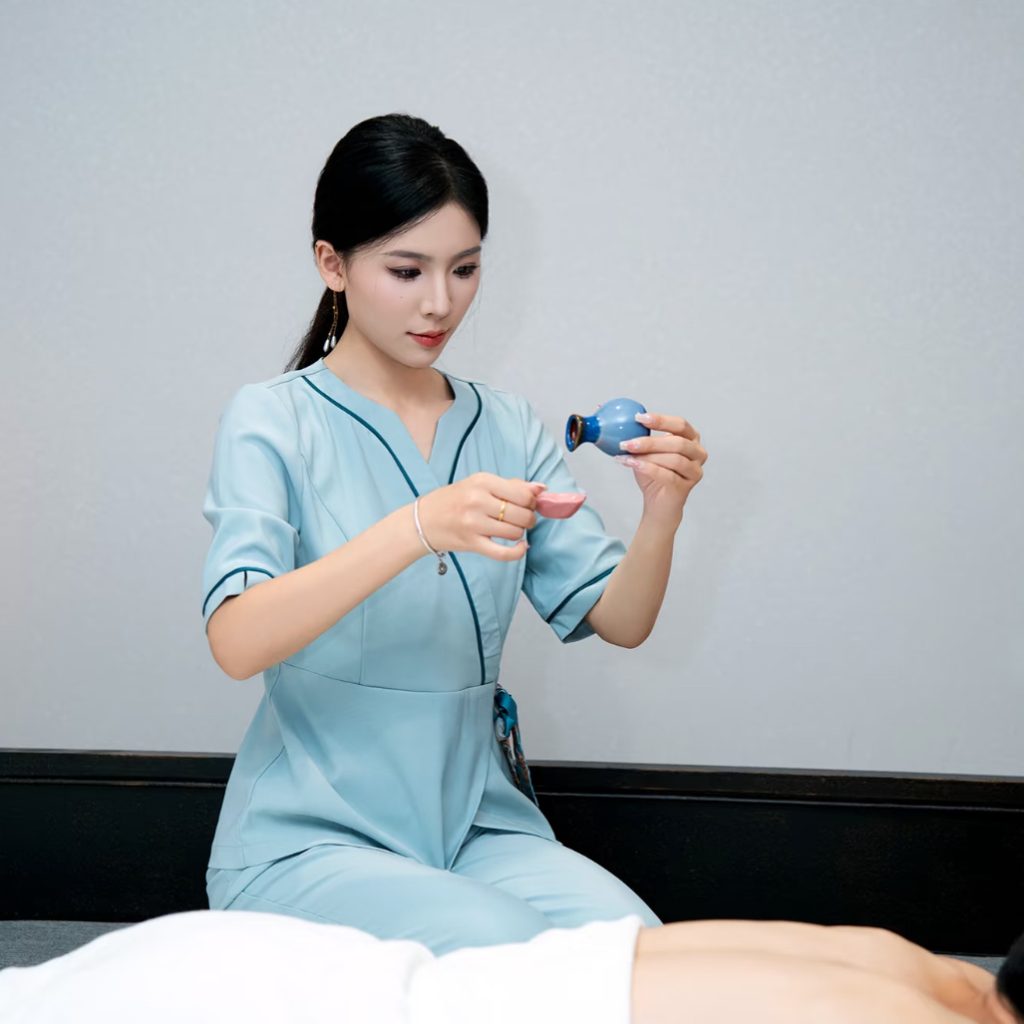 In-room Asian massage service with 25-minute arrival to Bellagio, Wynn, Paris, and Caesars Palace.